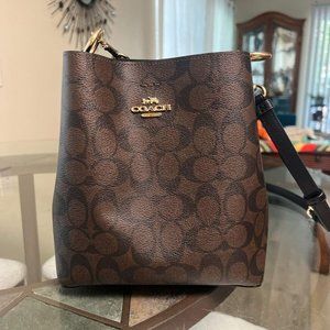 Coach Mollie bucket bag in brown/black, perfect condition